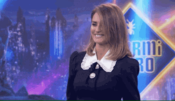 Penelope Cruz Wave El Hormiguero GIF