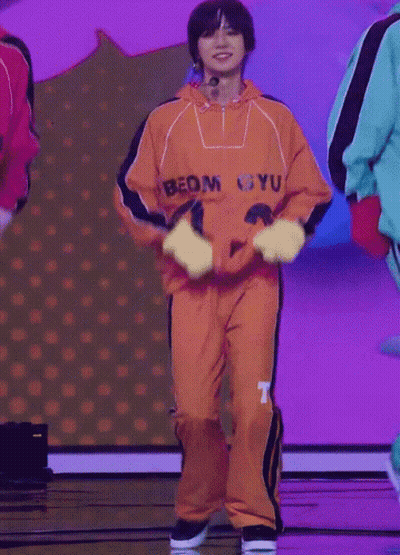 Person In Hoodie Saying Room Gyu GIF
