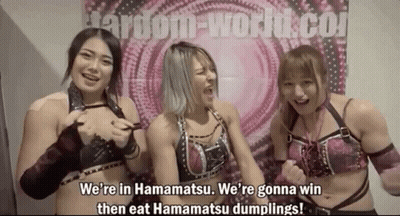 Person Samahirongo Yuge Sheto Yuifuku Atatteyo Gms GIF