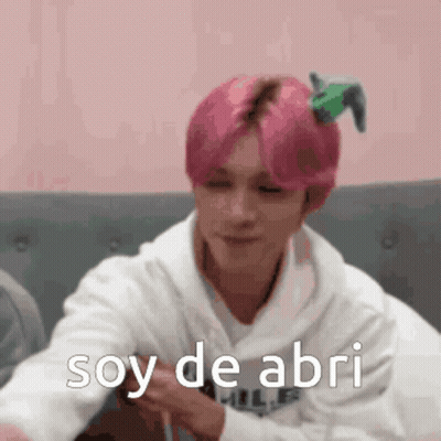 Pink Hair Man On Couch Soy De Abri GIF