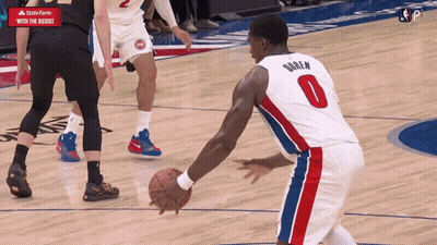 Player With Number 0 On Jersey GIF