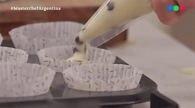 Pouring Batter Into Cupcake Liners #MasterchefArgentina GIF