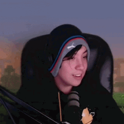Quackity Streamer Smile Eyebrow Raise GIF