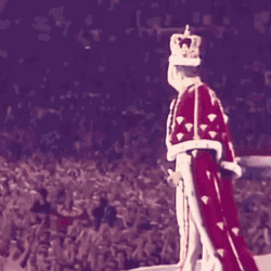 Queen Freddie Mercury Wearing The Crown