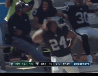 Raiders Marshawn Lynch Firing Up Crowd GIF