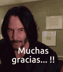 Respectful Actor Keanu Reeves Muchas Gracias GIF