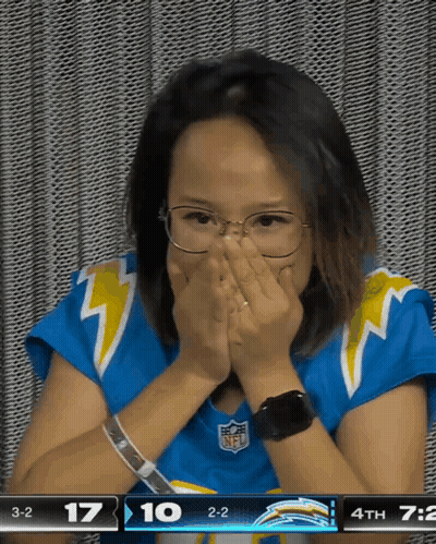 Robin Cartoon Infinity Na Area GIF
