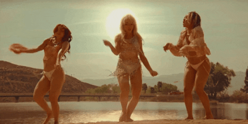 Sabrina Carpenter And Friends Dances Espresso Song GIF