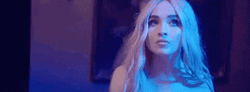 Sabrina Carpenter Surveying The Surrounding GIF