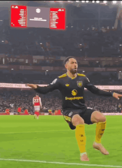 Saeyoung De Isa Man With Glasses GIF