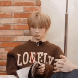 Scratch Head Confused GIF