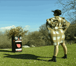 Screaming Graffiti Sculpture GIF