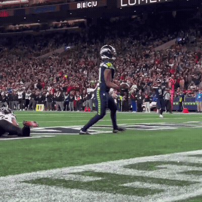 Seahawks Player Running To End Zone GIF