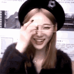Seocals Jinsoul GIF