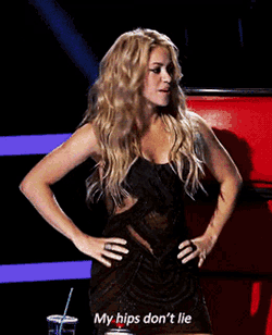 Shakira Mati GIF