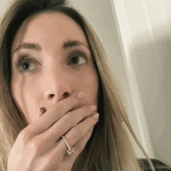 Shocked Face Avori GIF