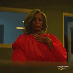 Shocked Lady Clutch Pearls Saints And Sinners GIF