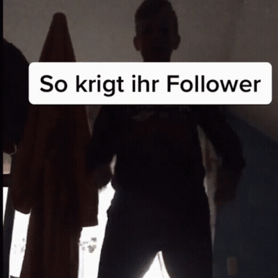 Sign Saying So Kriegt Ihr Follower GIF