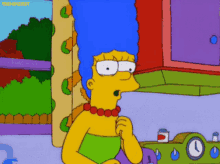 Simpsons Marge Blowing Kisses