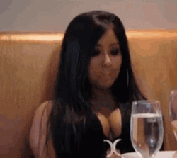 Snooki Walk Out GIF