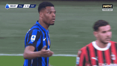 Soccer Player In Betss Jersey GIF