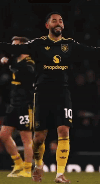 Soccer Player In Black Jersey With Snapdragon GIF