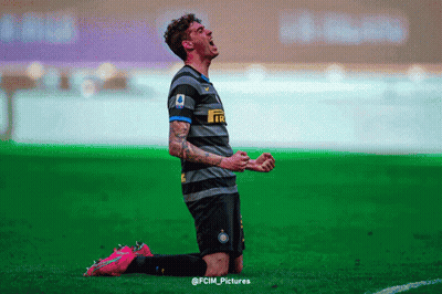 Soccer Player In Blue Jersey B188 GIF