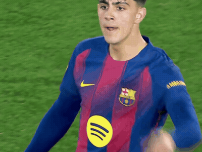 Soccer Player In Blue Shirt With Yellow Circle GIF