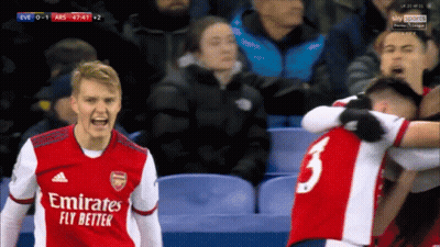 Soccer Player In Emirates Jersey GIF
