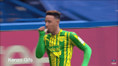 Soccer Player In Green And Yellow Shirt Saying Ideal GIF