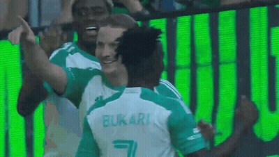Soccer Player In Green Jersey Bukari GIF