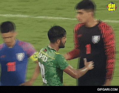 Soccer Player In Green Jersey Number 20 GIF