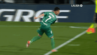 Soccer Player In Green Jersey Number 7 GIF