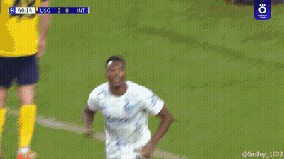 Soccer Player In Htsson Shirt GIF