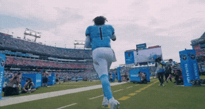 Soccer Player In Jersey With Letter Z GIF