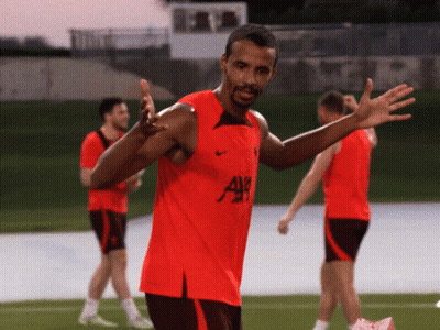 Soccer Player In Red Allianz Shirt GIF
