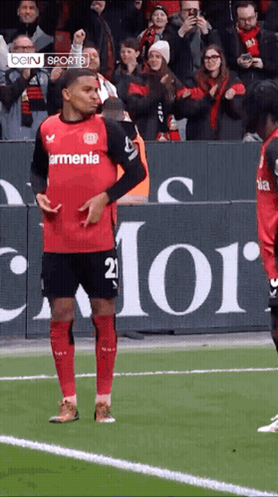 Soccer Player In Red Jersey Number 21 GIF