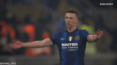 Soccer Player In Sinter Fan Token Shirt GIF