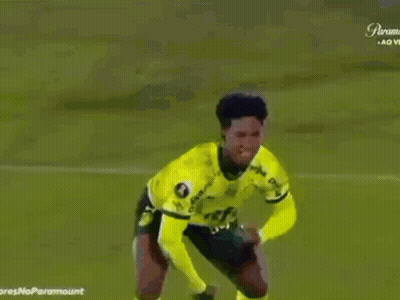 Soccer Player In Yellow And Green Jersey With Crefisa GIF