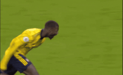 Soccer Player In Yellow Jersey Running GIF