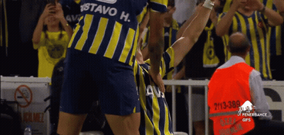 Soccer Player Jersey Saying Ustavo H GIF