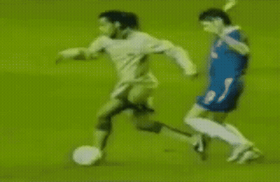 Soccer Player Number 21 On Field GIF