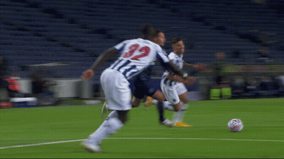 Soccer Player Number 32 On Shirt GIF