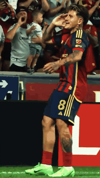 Soccer Player Number 8 On Field GIF