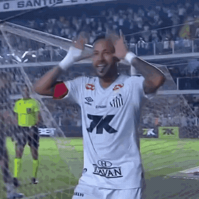 Soccer Player Wearing Tavan Shirt GIF