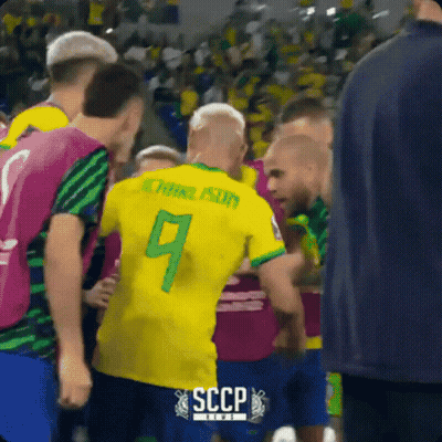 Soccer Player Wearing Yellow Jersey Number 9 GIF
