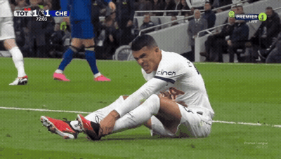 Soccer Player With Cinch On Jersey GIF
