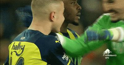 Soccer Player With Halley On Shirt GIF