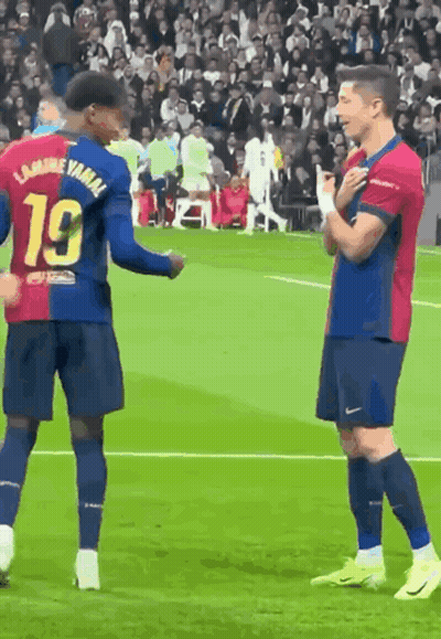Soccer Player With Number 19 Jersey GIF