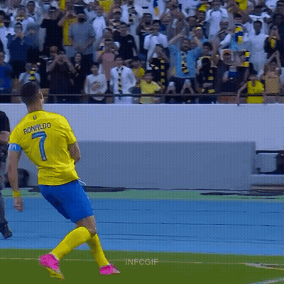 Soccer Player Yellow Jersey Number 7 GIF